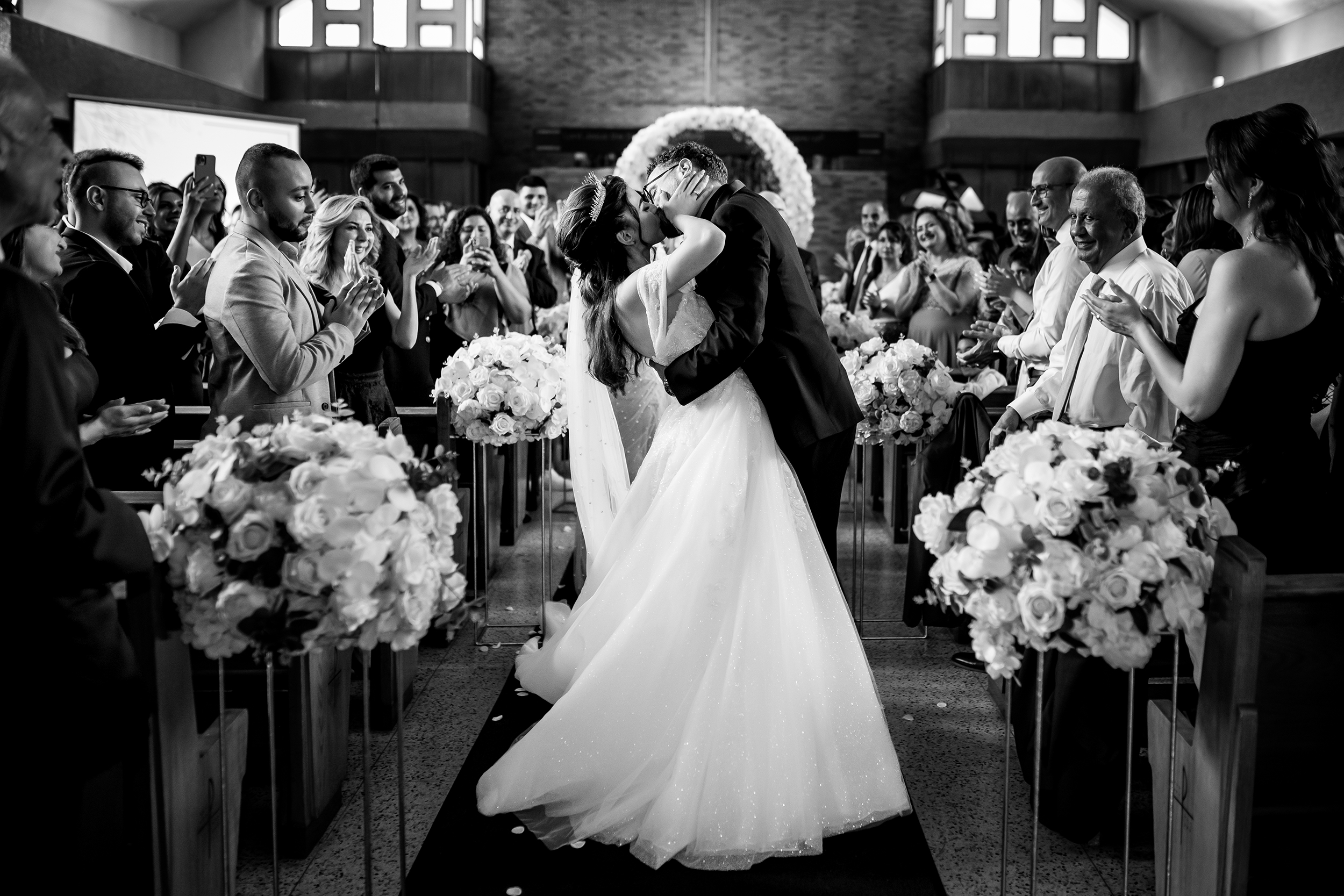 How to choose the right wedding photographer in Montreal